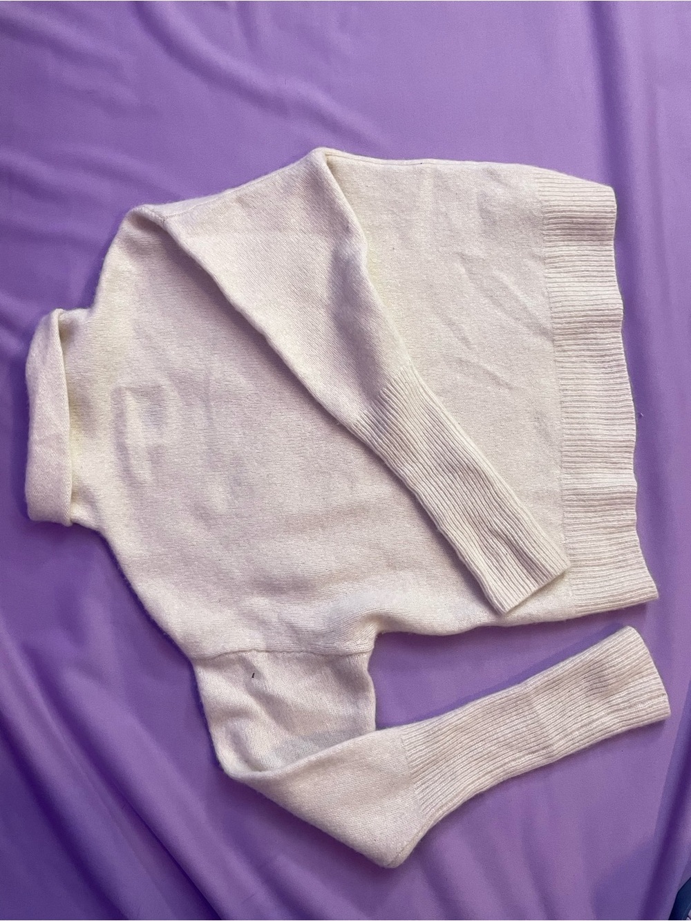 Wilfred aritzia 100% cashmere cropped knit sweater XS